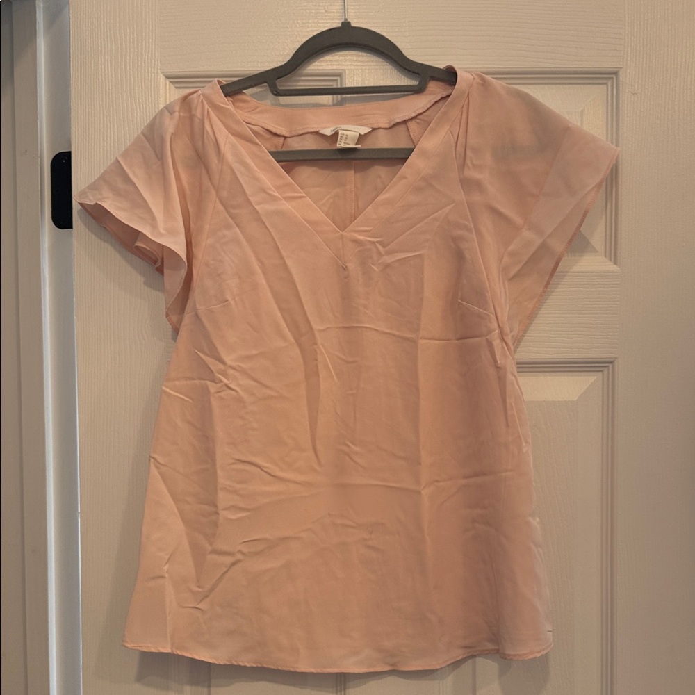 H&M Pale Pink V-Neck Short Sleeve Blouse
